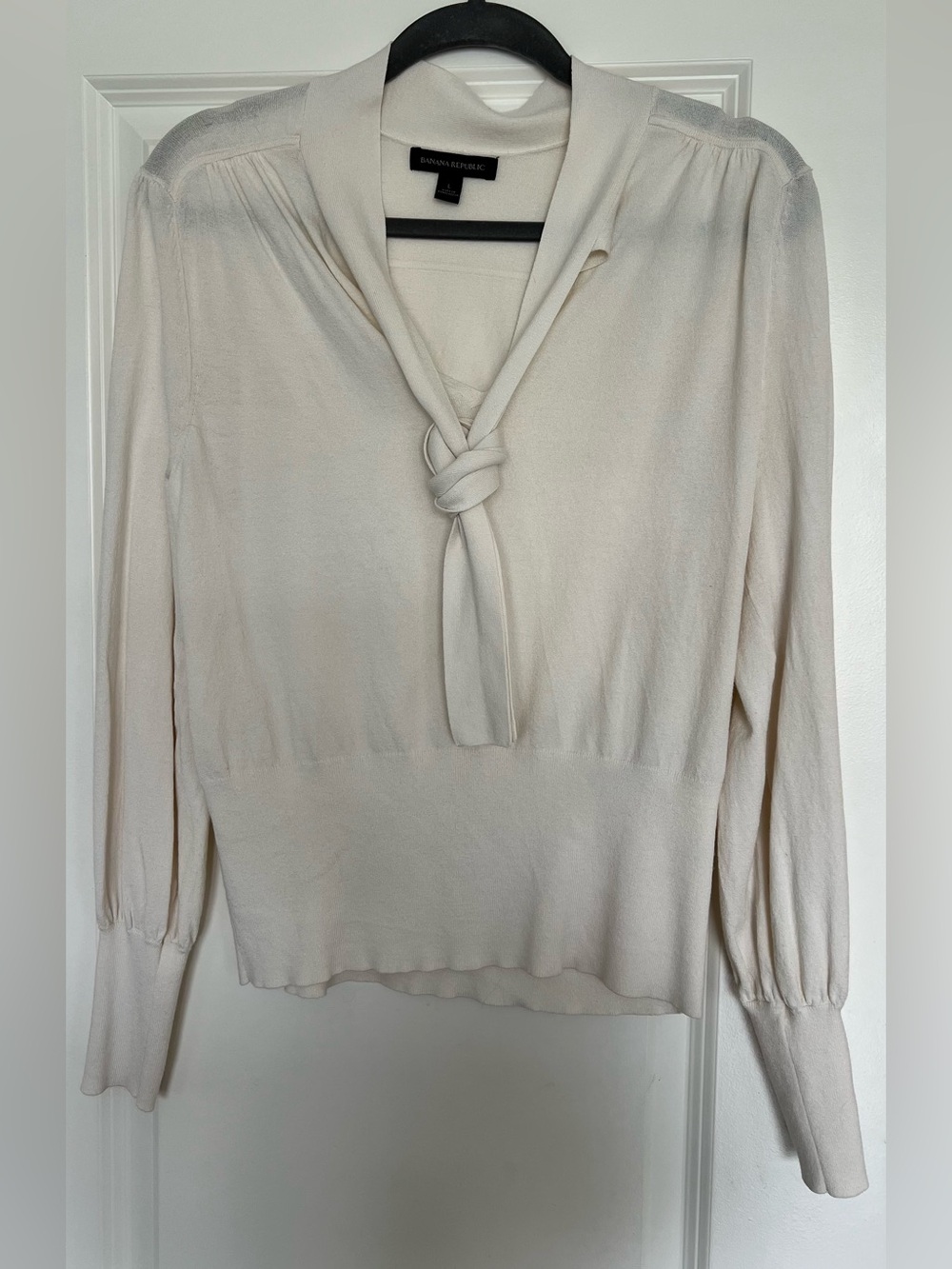 Banana Republic Cream Lightweight Longsleeve Top